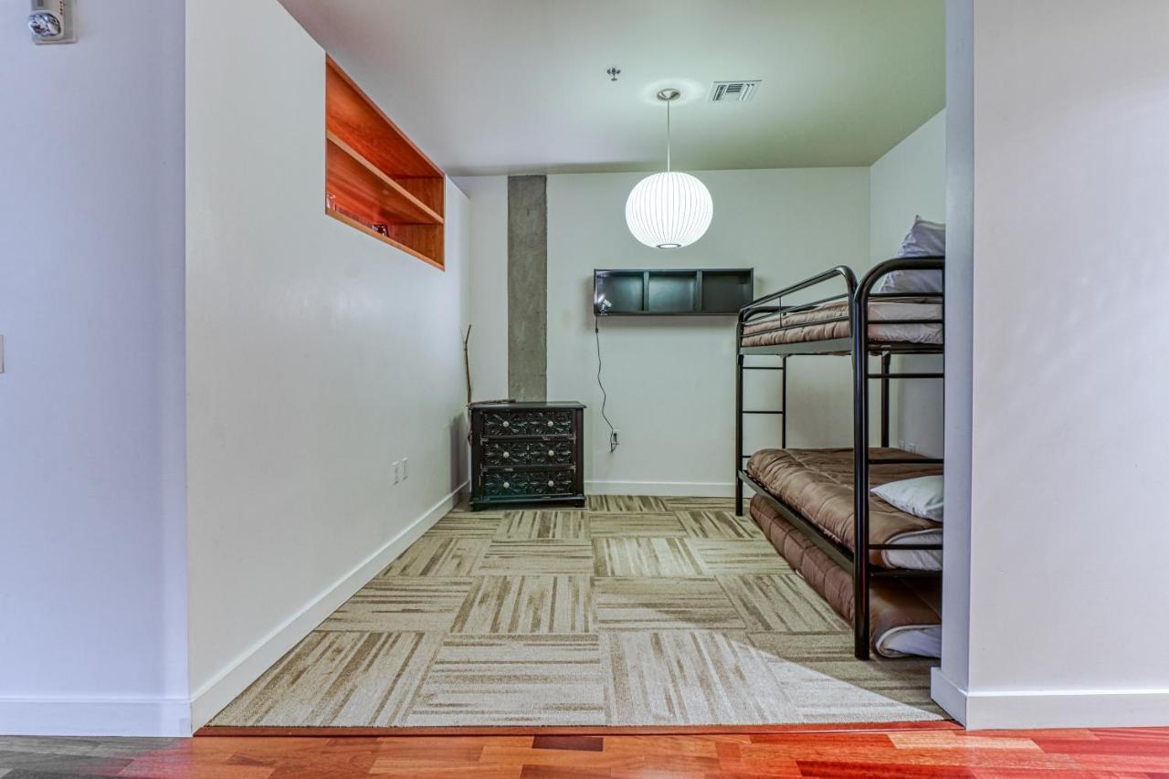Oak Street Lofts Hotel Hood River Exterior photo