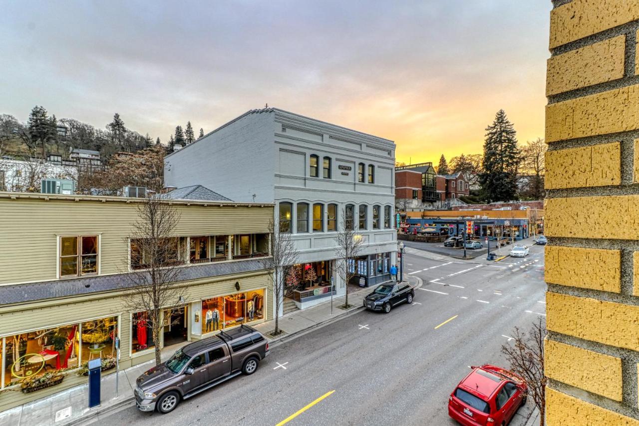 Oak Street Lofts Hotel Hood River Exterior photo